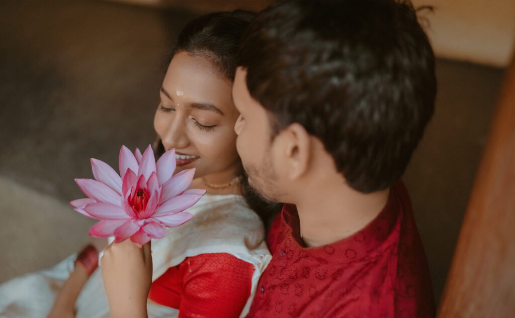 Candid bride and groom portrait captured in Perinthalmanna